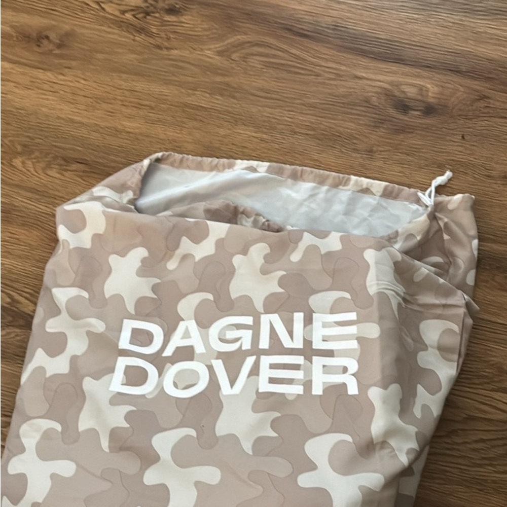 Dagne Dover Gray and Cream Organizer Bag